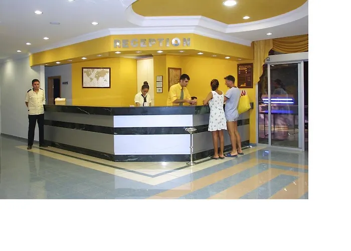 호텔 Ares 마흐무틀라르