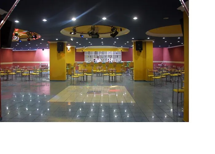 Ares 마흐무틀라르