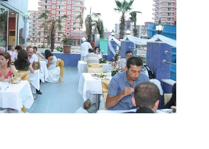 Ares 마흐무틀라르