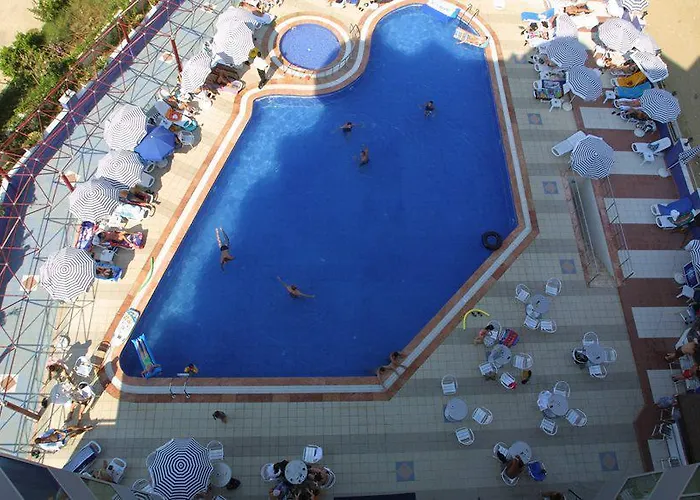 Ares 호텔 마흐무틀라르